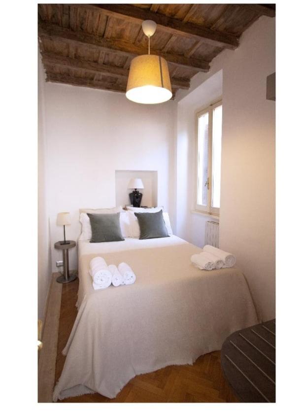 Lovely Apartments In City Centre "Third Floor, Without Elevator" 로마 외부 사진