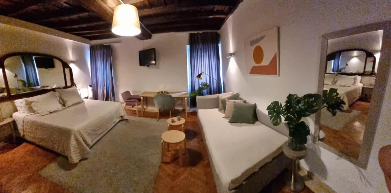 Lovely Apartments In City Centre "Third Floor, Without Elevator" 로마 외부 사진